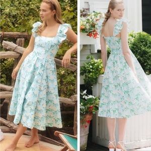 Hill House Daphne Dress (sold out)